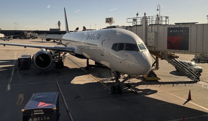 Delta SkyMiles® Gold American Express Card Review